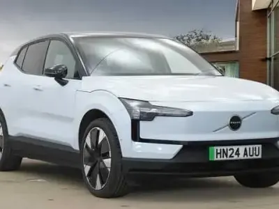 Używany Volvo EX30 Ultra 197 kW (268 KM) 2024 Niebieski SUV