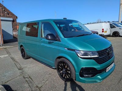 Begagnad VW Transporter Highline 2020 Grön Van