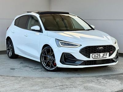 Used Ford Focus ST 280 HP (205 kW) 2025 White Hatchback