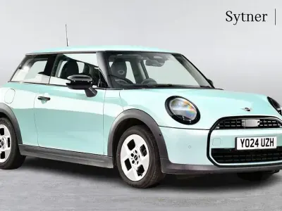 Used Mini Cooper Hatch 154 HP (113 kW) 2024 Green Hatchback