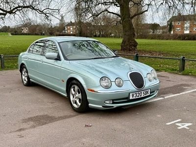 Used Jaguar S-Type SE 2000 Silver Sedan