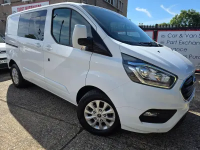 Used Ford Transit Custom Limited 170 HP (125 kW) 2020 White Van