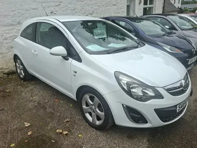 Used Vauxhall Corsa 2014 White Hatchback