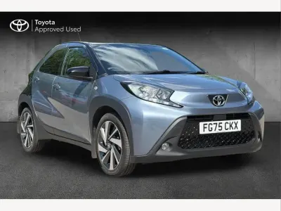 Used Toyota Aygo X 72 HP (52 kW) 2025 Grey SUV