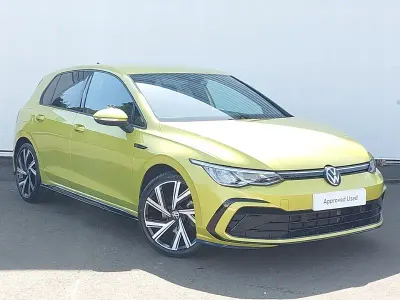 Used VW Golf VIII R-line 150 HP (110 kW) 2024 Yellow Hatchback