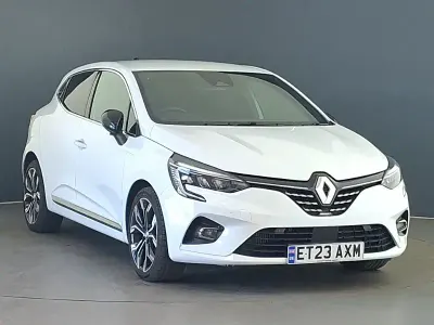 Used Renault Clio Techno 90 HP (66 kW) 2023 White Hatchback