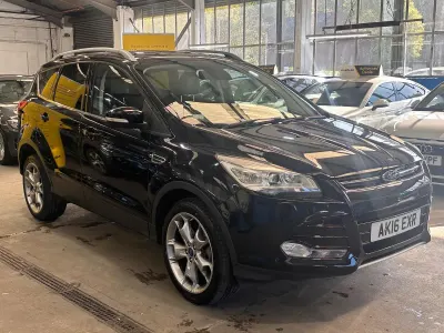 Usado Ford Kuga Titanium X 180 HP (132 kW) 2016 Preto SUV