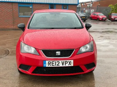 Używany Seat Ibiza 75 KM (55 kW) 2012 Czerwony Hatchback