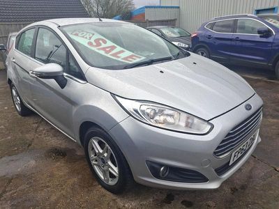 Used Ford Fiesta Zetec 82 HP (60 kW) 2013 Silver Hatchback