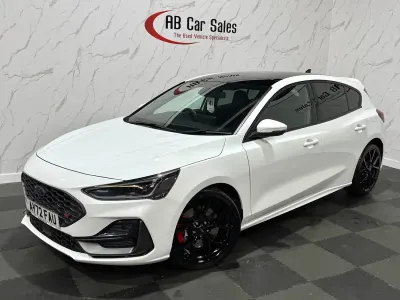 Used Ford Focus ST 280 HP (205 kW) 2022 White Hatchback