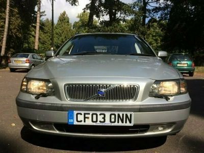 used Volvo V70 2.4