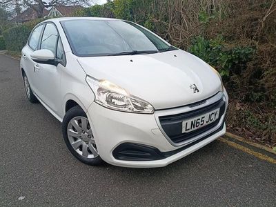 Używany Peugeot 208 Access 68 KM (50 kW) 2015 Biały Hatchback