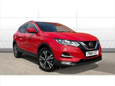Used Nissan Qashqai N-Connecta 110 HP (80 kW) 2018 Red SUV
