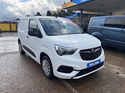 Used Vauxhall Combo drive 100 HP (73 kW) 2020 White Van