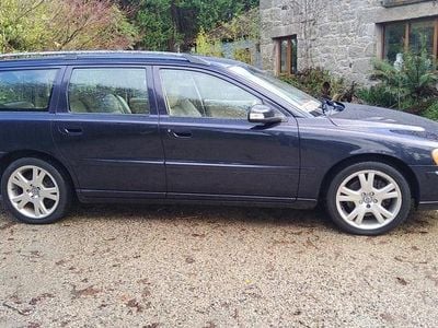 Blue Used 2007 Volvo V70 SE Estate | £5,995 (Fair price)