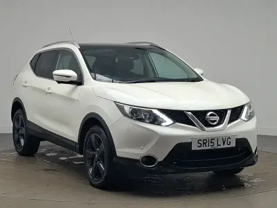 Używany Nissan Qashqai N-TEC 110 KM (80 kW) 2015 Biały SUV