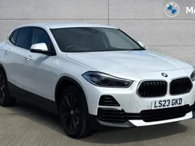 Begagnad BMW X2 Sport Line 178 HK (130 kW) 2023 Vit SUV