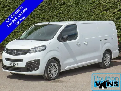 Used Vauxhall Vivaro 145 HP (106 kW) 2023 White MPV