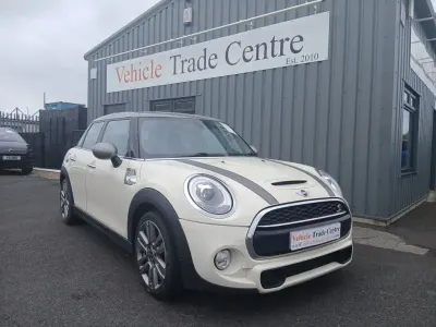 Used Mini Cooper S Hatch 192 HP (141 kW) 2017 White Hatchback