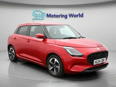 Używany Suzuki Swift 82 KM (60 kW) 2024 Czerwony Hatchback