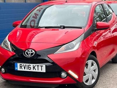 Used Toyota Aygo X-play 69 HP (50 kW) 2018 Hatchback