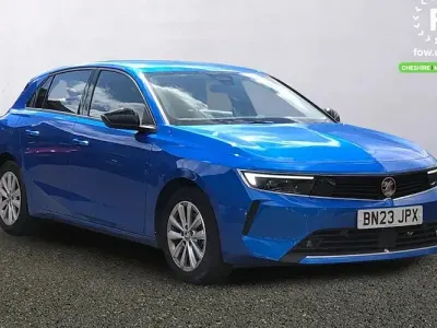 Used Vauxhall Astra Design Edition 131 HP (96 kW) 2025 Hatchback