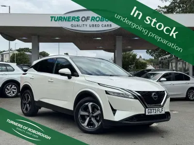 Used Nissan Qashqai N-Connecta 2023 White SUV