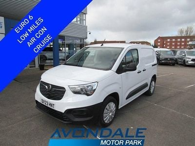 Used Vauxhall Combo S 100 HP (73 kW) 2023 White MPV