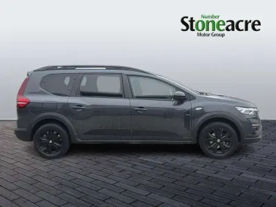 Used Dacia Jogger Extreme 110 HP (80 kW) 2023 Grey MPV