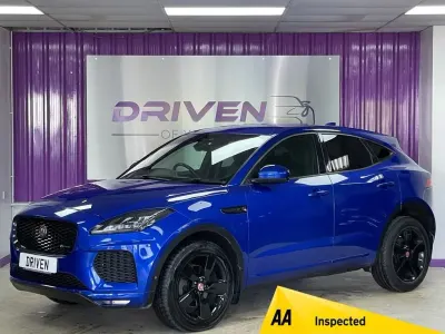 Usado Jaguar E-Pace R-Dynamic 180 HP (132 kW) 2019 Azul SUV