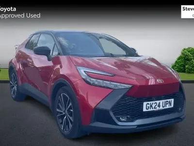 Used Toyota C-HR 140 HP (102 kW) 2024 Red SUV
