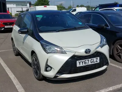 Used Toyota Yaris 2017 Blue Hatchback