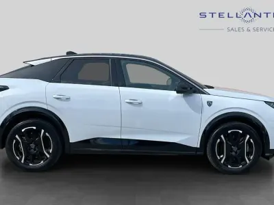 Second-hand Peugeot e-3008 GT 152 kW (207 CP) 2025 Alb SUV