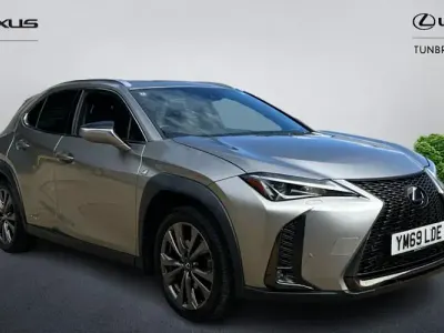 Used Lexus UX Sport Line 184 HP (135 kW) 2020 Silver SUV