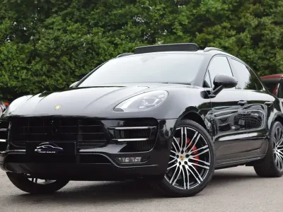 Used Porsche Macan Turbo 400 HP (294 kW) 2017 Metallic black SUV