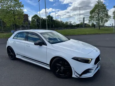 Begagnad Mercedes A250 AMG line 224 HK (164 kW) 2018 Vit Halvkombi