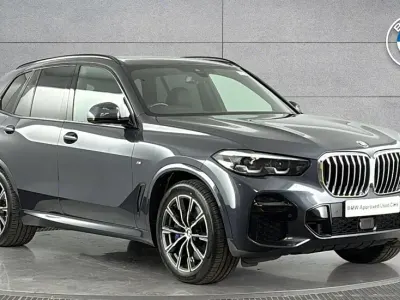 Usado BMW X5 M Sport 335 HP (246 kW) 2022 Cinzento SUV