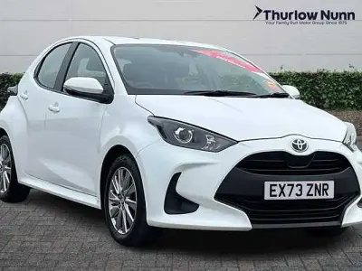 Used Toyota Yaris 116 HP (85 kW) 2023 White Hatchback