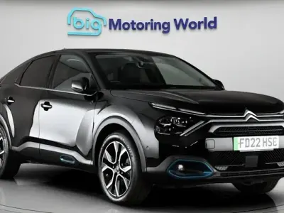 Second-hand Citroën e-C4 Shine 100 kW (136 CP) 2022 Negru Hatchback