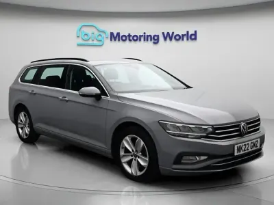 Used VW Passat SE 150 HP (110 kW) 2022 Grey Estate