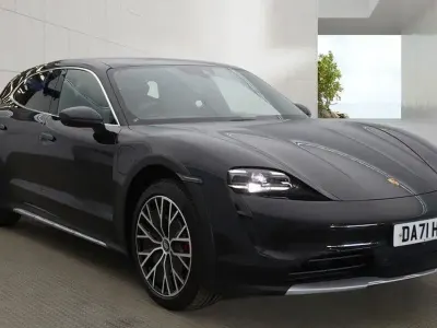 Used Porsche Taycan 11 kW (15 HP) 2021