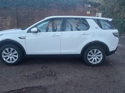 White Used 2016 Land Rover Discovery Sport SE SUV | £7,499 (Super price)