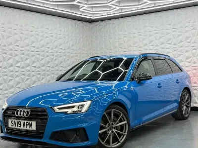 Used Audi A4 Black Edition 190 HP (139 kW) 2019 Blue Estate