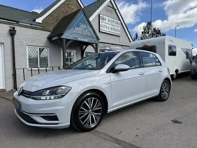 Used VW Golf VII SE 130 HP (95 kW) 2019 Silver Hatchback
