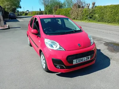 Second-hand Peugeot 107 Active 68 CP (50 kW) 2014 Roșu Hatchback