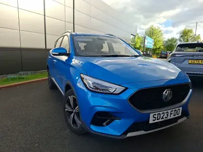 Usado MG ZS Excite 106 CV (77 kW) 2023 Azul SUV