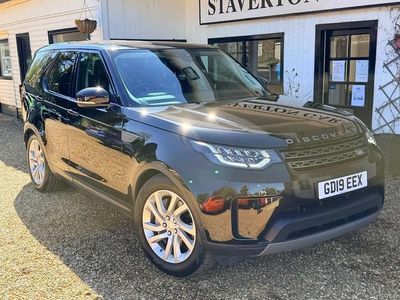 Usado Land Rover Discovery 5 S 306 HP (225 kW) 2019 Preto SUV