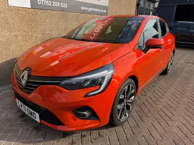 Used Renault Clio Version S 90 HP (66 kW) 2021 Orange Hatchback