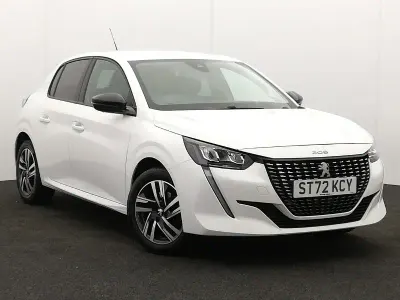 Używany Peugeot 208 Allure+ 100 KM (73 kW) 2022 Biały Hatchback