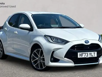 Used Toyota Yaris 116 HP (85 kW) 2023 Glacier white❄️ Hatchback